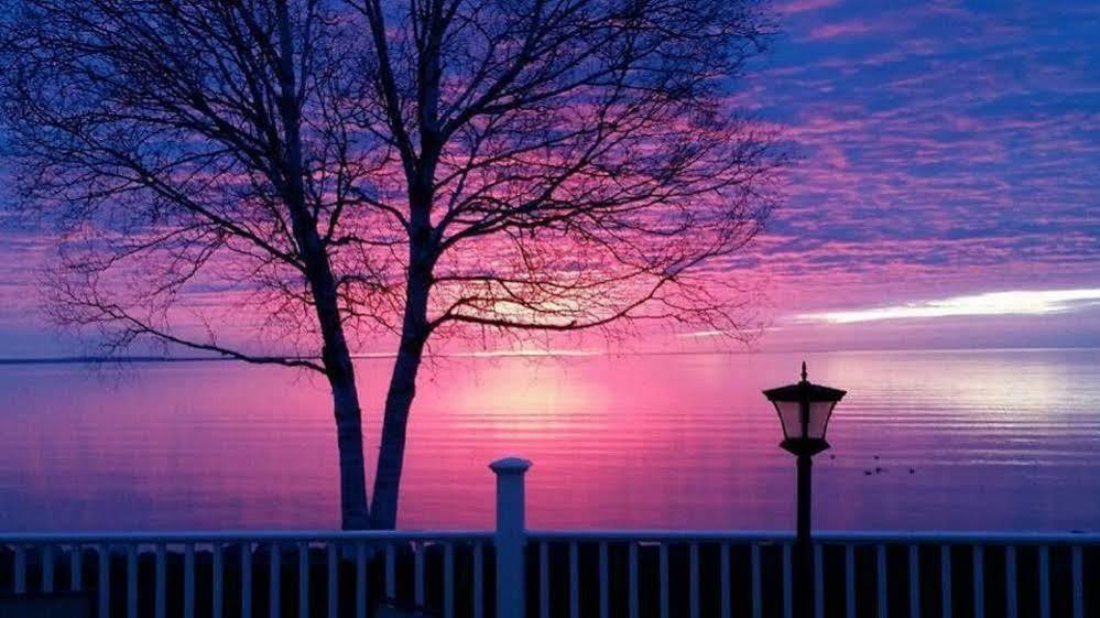 Baymont By Wyndham St. Ignace Lakefront Exteriör bild
